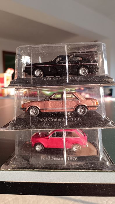 24 Carros de coleção