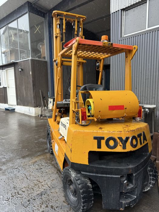 Empilhador toyota 2000 kgrs gas