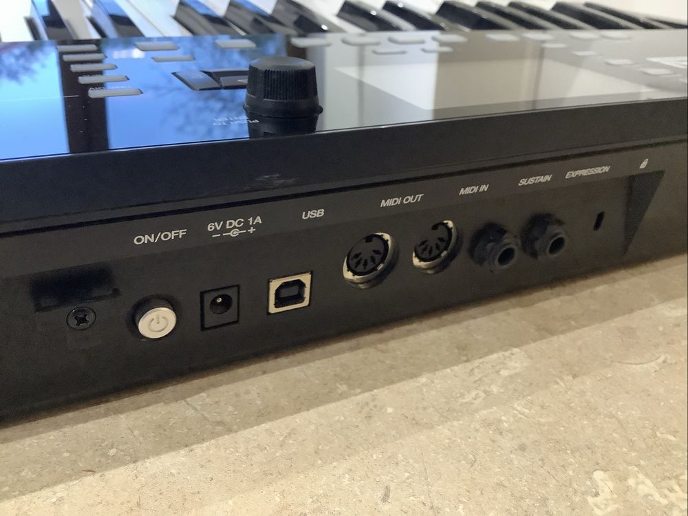 Akai Adwence 61 kontroler midi