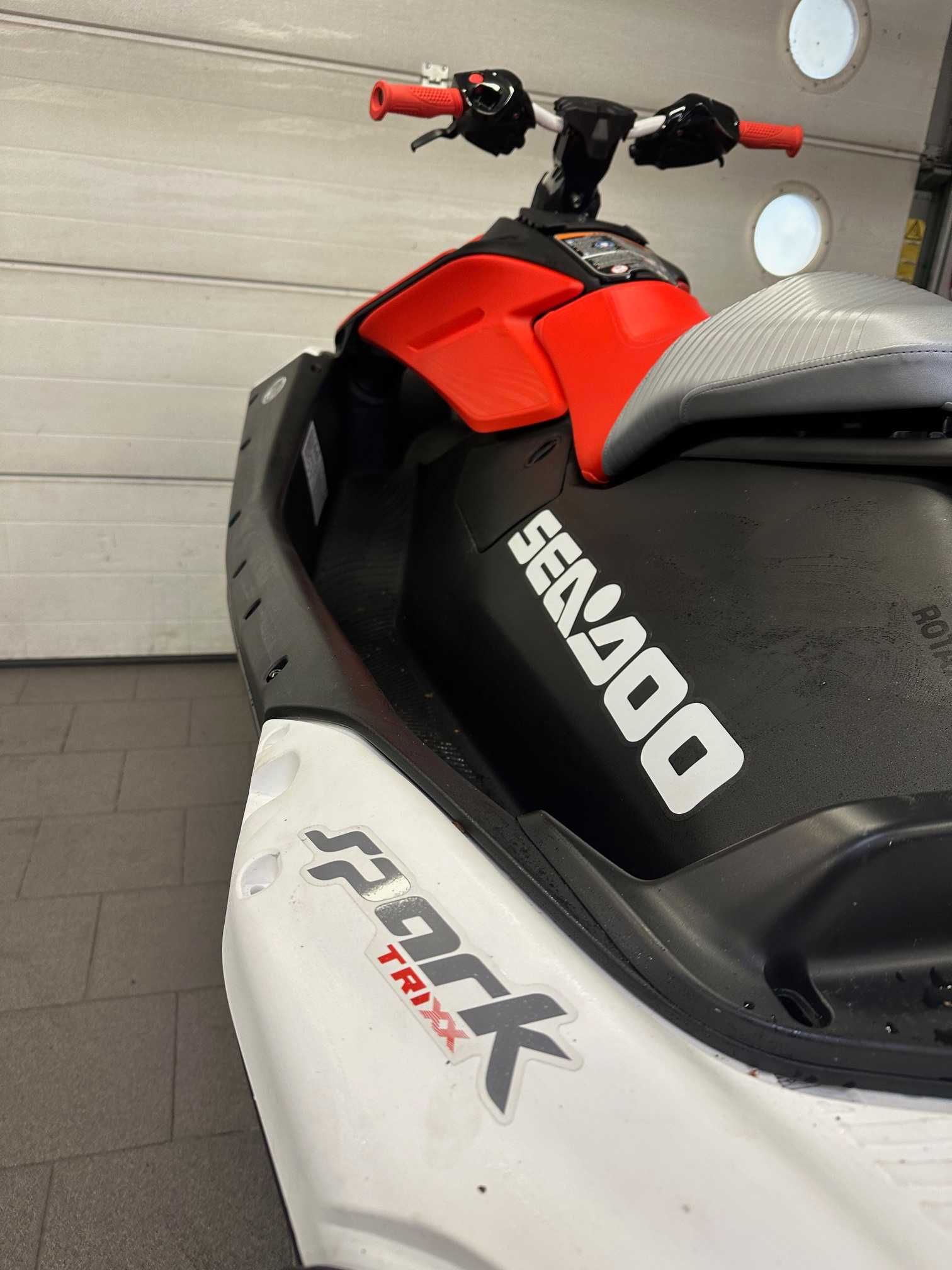 Skuter wodny SEADOO Sea doo SPARK Trixx 1UP kadłub nowy model ! 2024 !