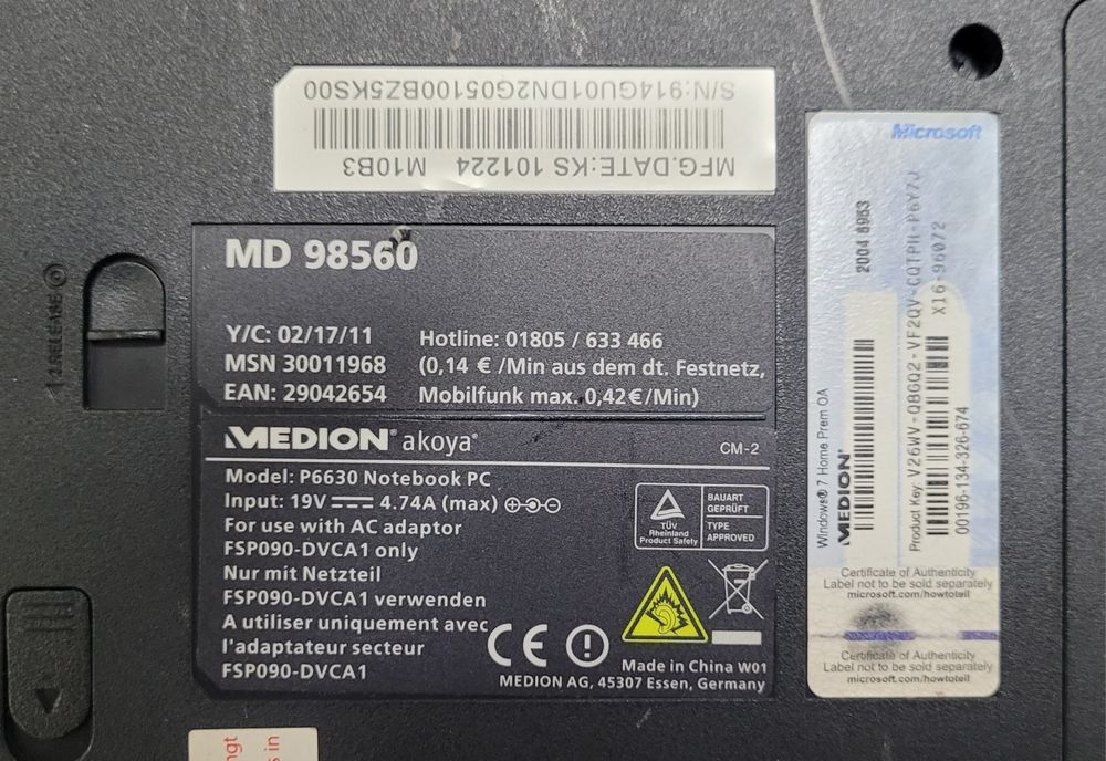 Ноутбук Medion Akoya 4 Gb, 256 hdd, відеокарта 1 Gb