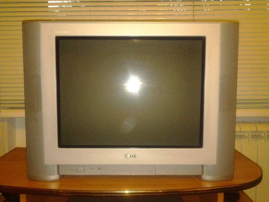 Телевизор LG в отличном рабочем состоянии