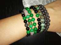 Pulseiras feitas com Pedras Naturais