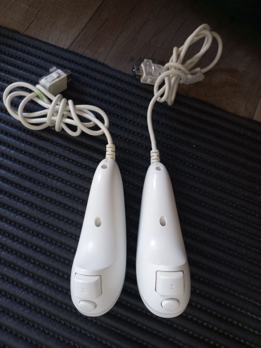 2 Nunchunks Comando Wii OFICIAIS