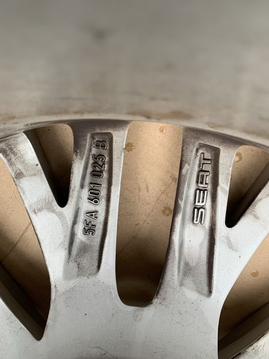 Felga seat 5FA601025B