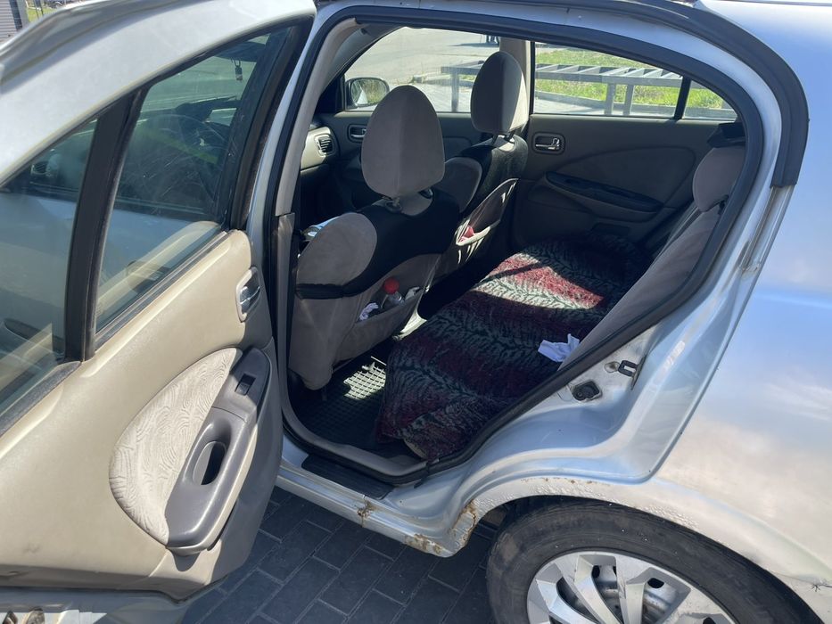 Nissan Almera, 2.2. турбодизель, поляк, 2002 року випуску