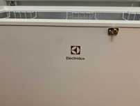 ZAMRAŻARKA LCB3LF38W0 ELECTROLUX kupiona 06.2022 na gwarancji ,idealna