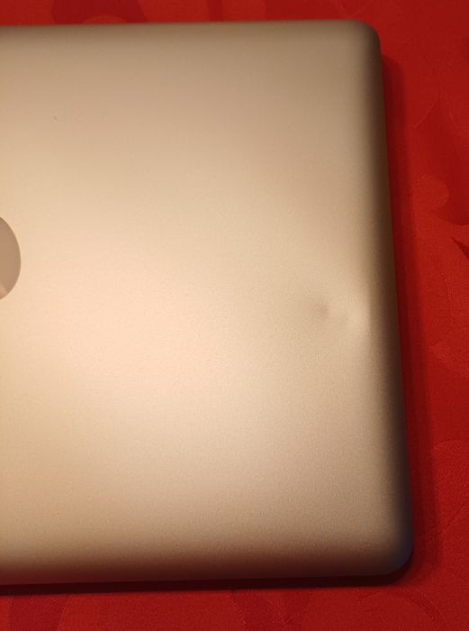 MacBook Pro 13' 2.5GHz Intel Core i5 4GB RAM 500GB