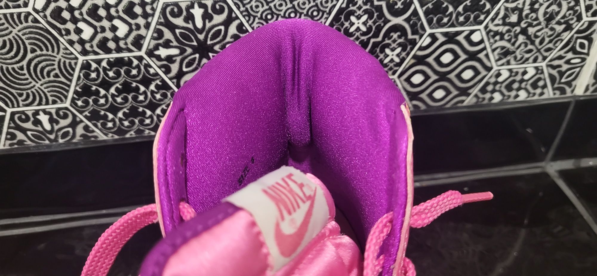 Кеди рожеві nike 39, nike хайтопи кросівки