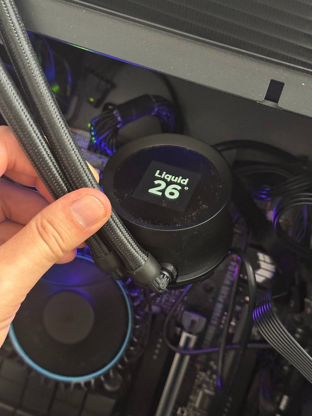 Система рідинного охолодження NZXT Kraken 240 LCD (RL-KN240-B1)