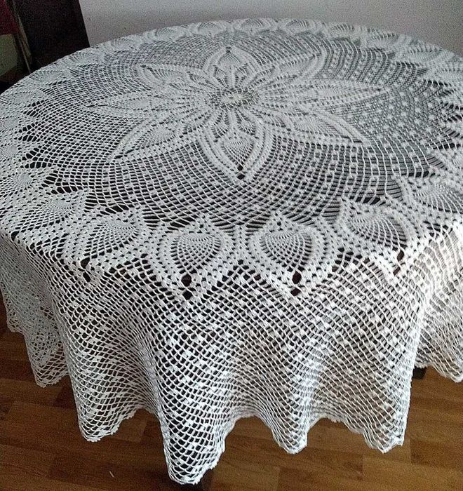 Niezwykły obrus szydełkowy handmade - Biały 190 cm