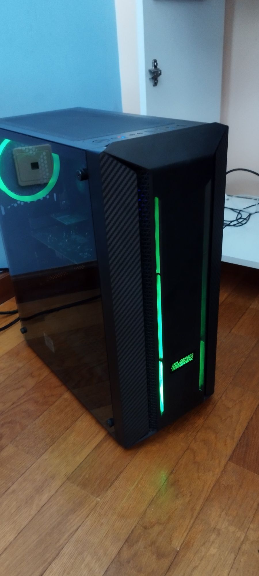 Vendo computador completo ou só torre Torre AMD ryzen 5