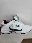 Продам нові кросівки Slazenger (41.5)