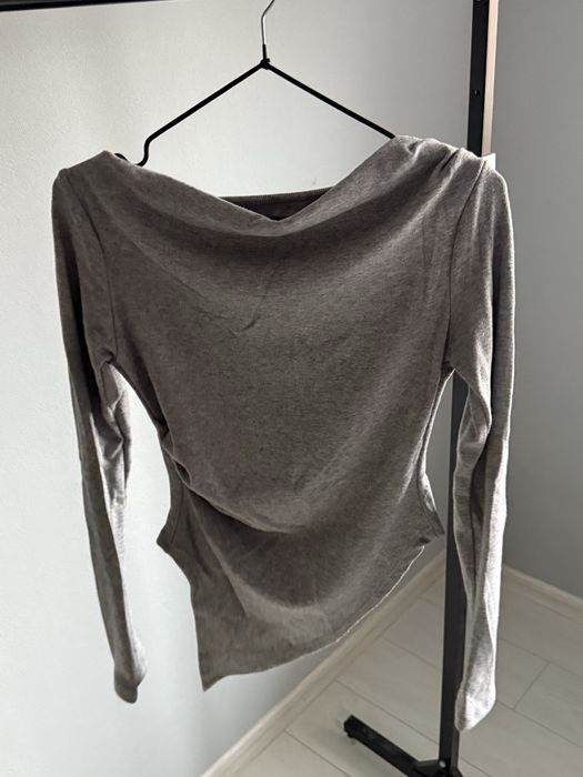 Жіночий костюм в рубчик