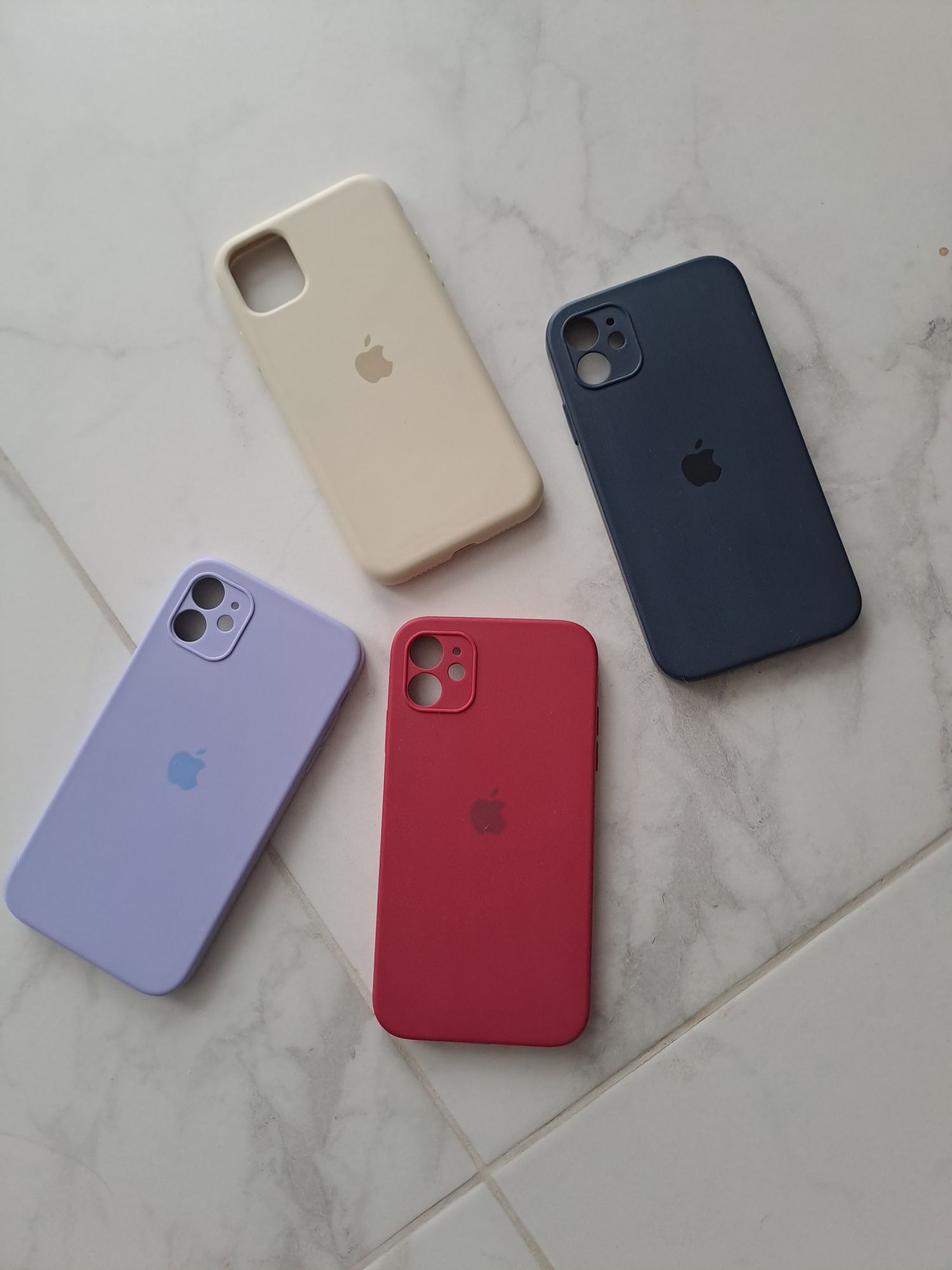 Телефон iPhone 11