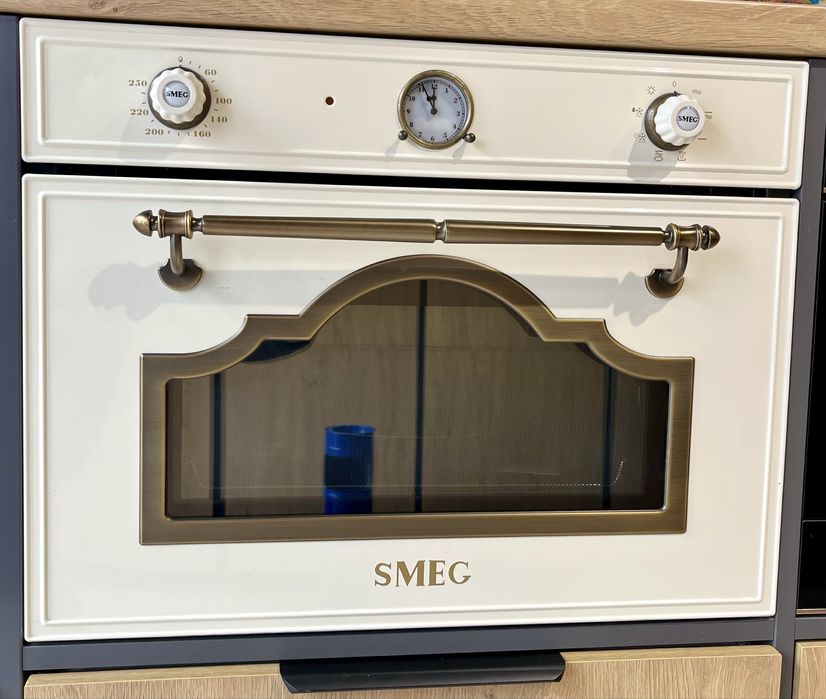 Духовка з мікрохвильовою Smeg