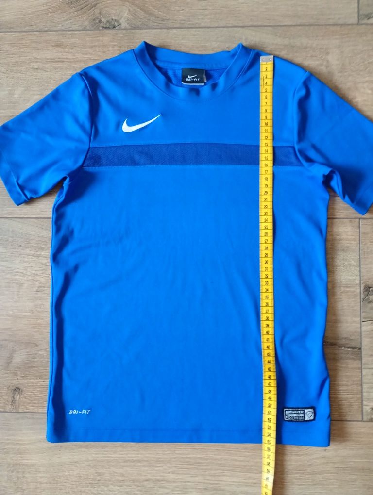 Koszulka Nike Dri-Fit roz 134-140
