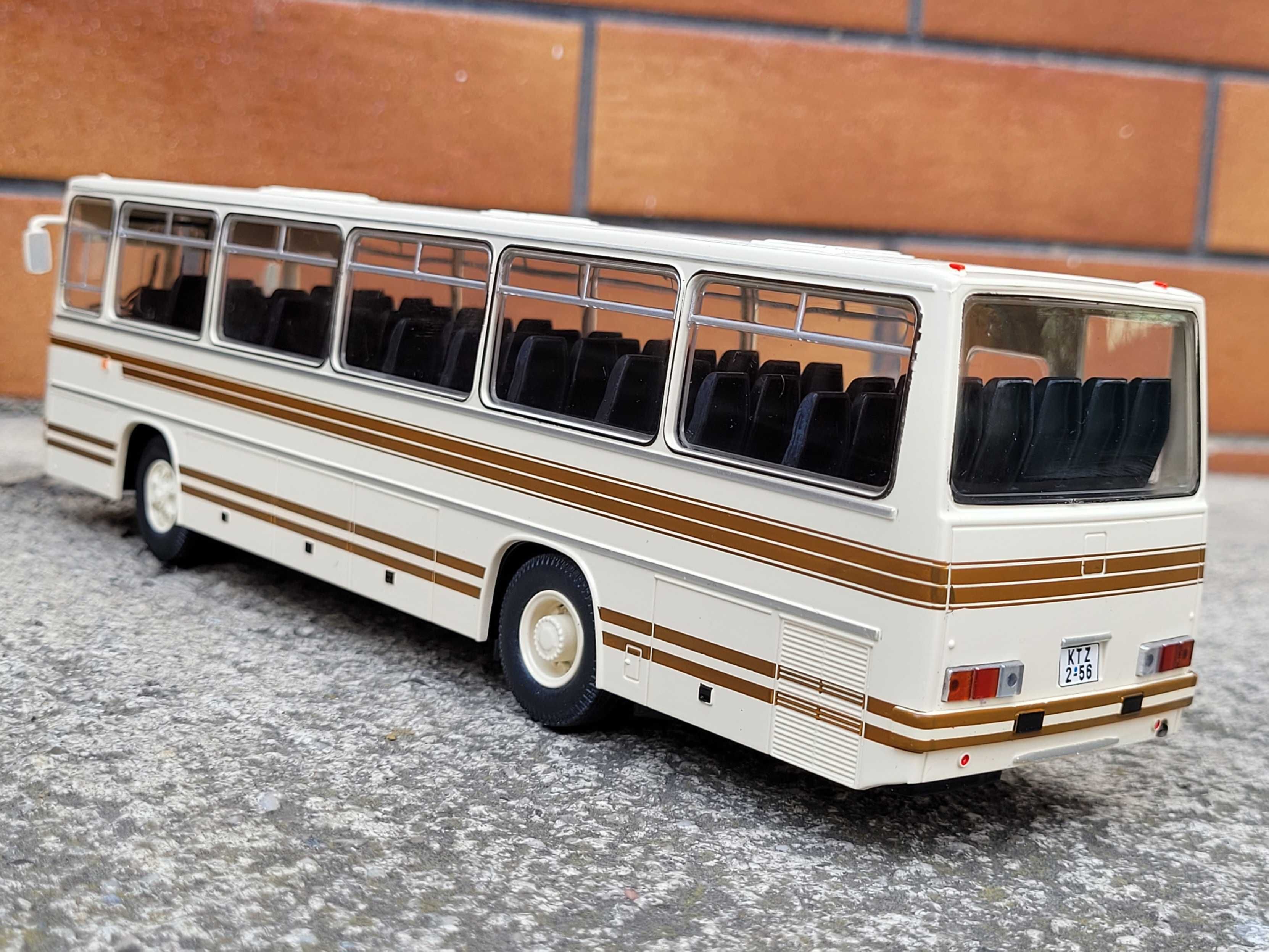 Ikarus 256 Premium Classixxs kolekcja autobusów 1:43 Autobus Autokar