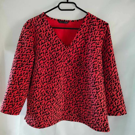 Damska bluzka czerwona z czarnymi kwadratami w rozmiarze 42 XL