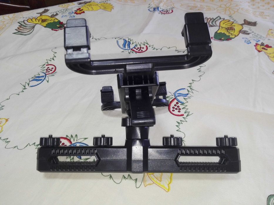 Suporte Universal Tablet (de 8" a 10" polegadas) para Carro