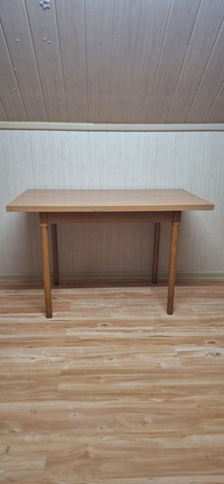 Sprzedam stół kuchenny