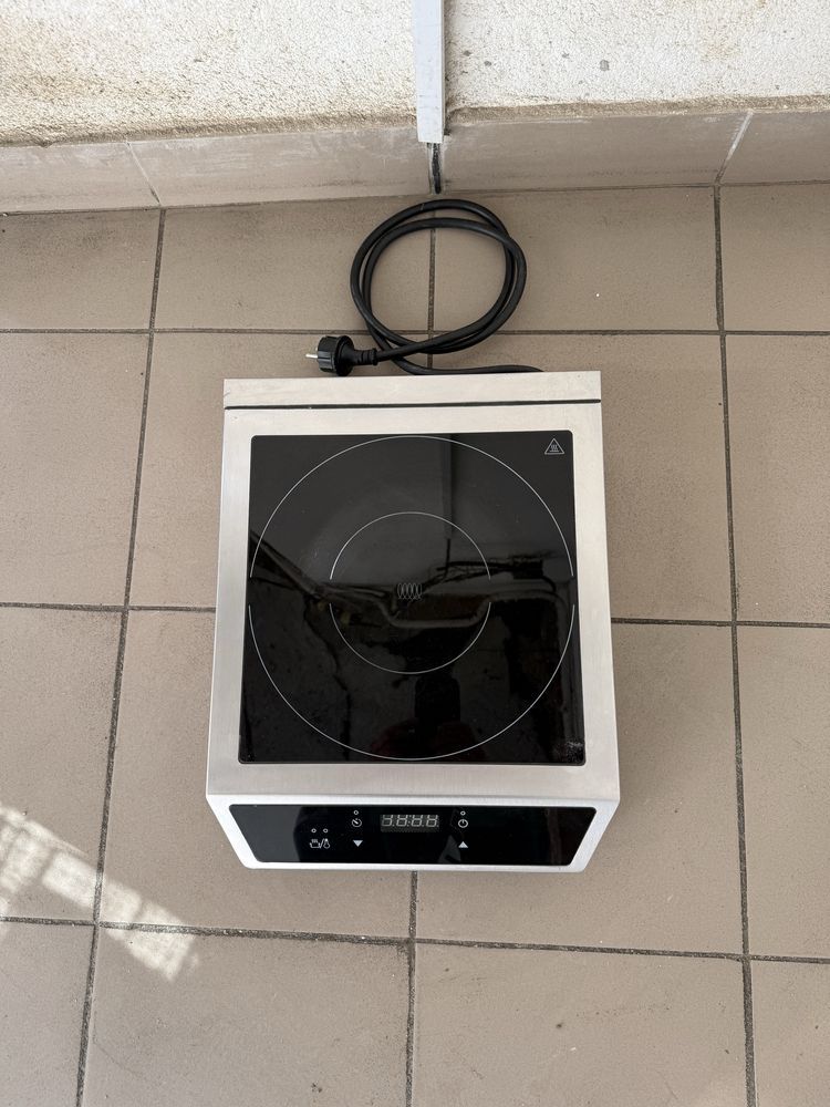 Hendi Індукційна Плита Професійна Потужність 3500 W