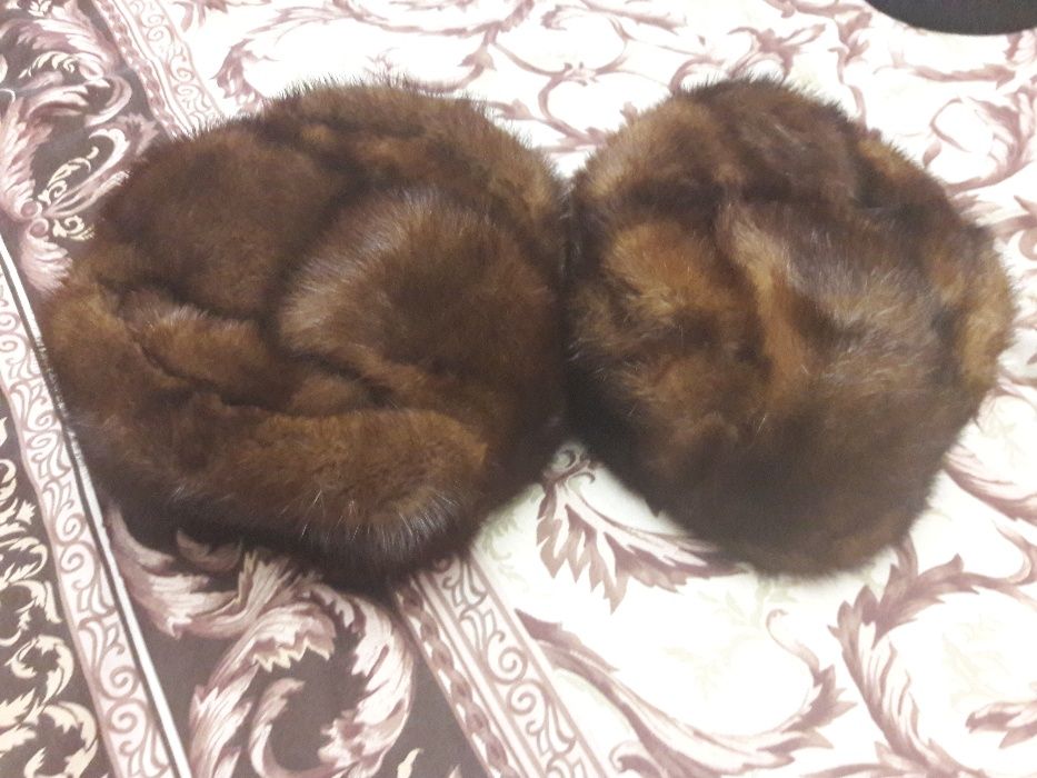 Шапки норкові в нормальному стані.