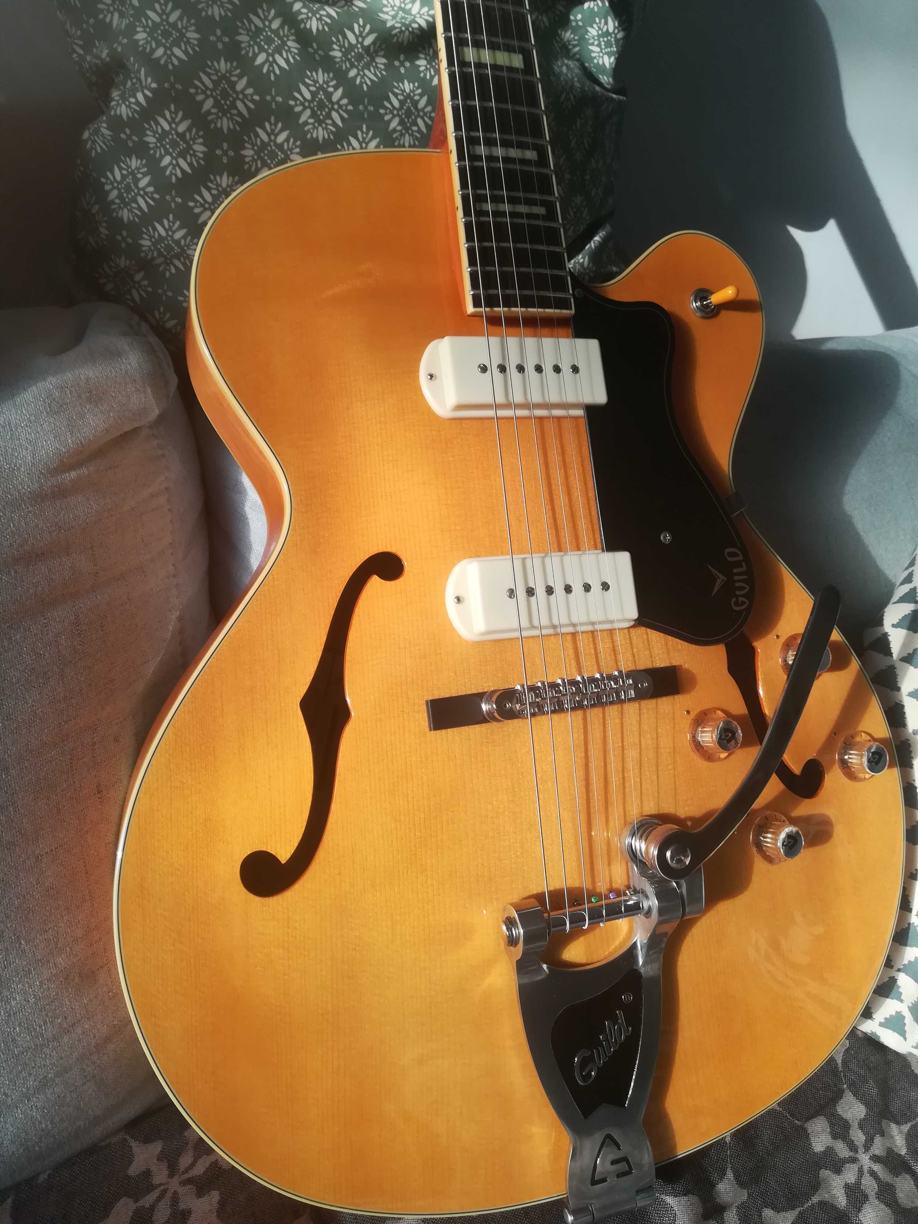 Gitara hollow body Guild archtop Bigsby, jak nowa, OKAZJA!!!