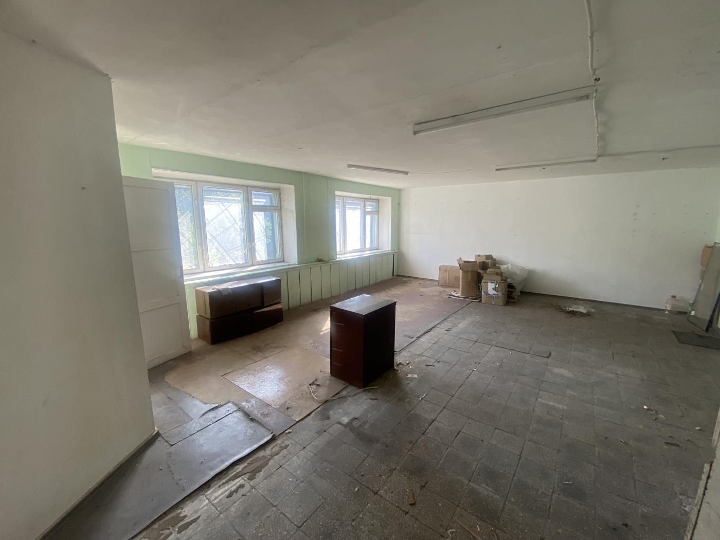 Продаж офісу у центрі міста по вул. О. Матросова - 295,5 кв.м.