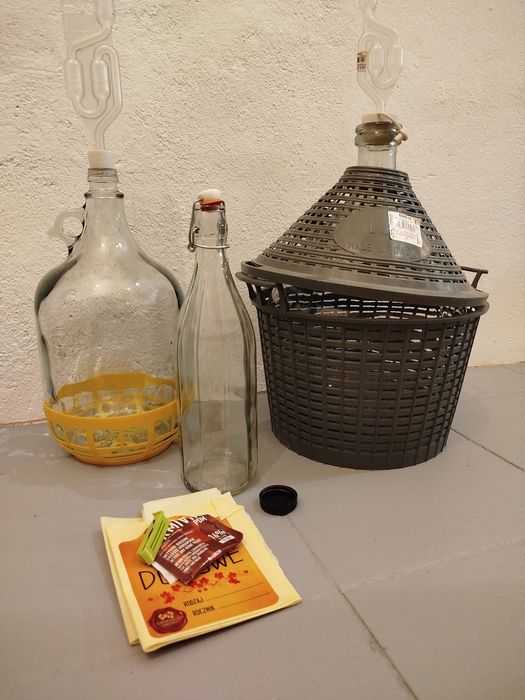 Balon 10l + 5l na wino plus dodatki GĄSIOR winogrona jeśli się pospies