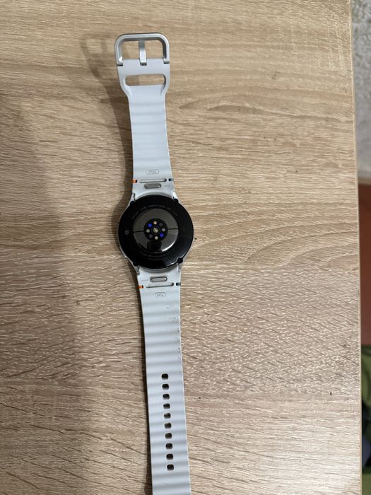 Продам часи стан нових