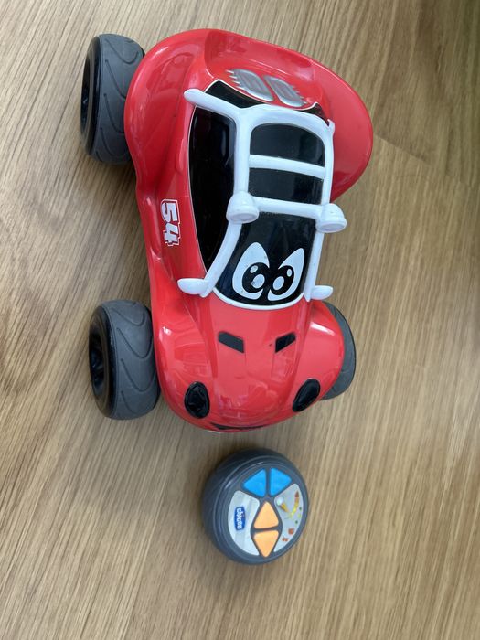 Brinquedo carro telecomandado chicco
