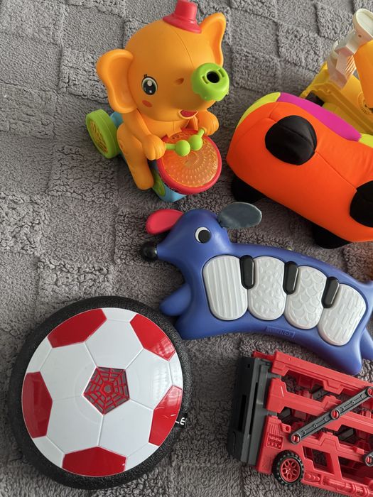 Музичні дитячі іграшки