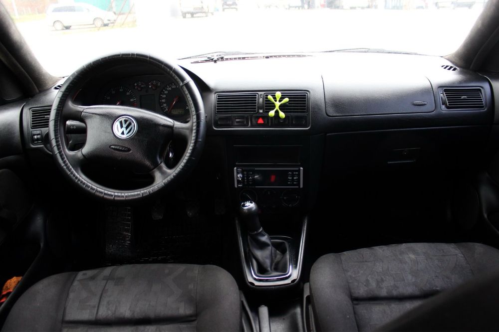 Volkswagen Golf 4