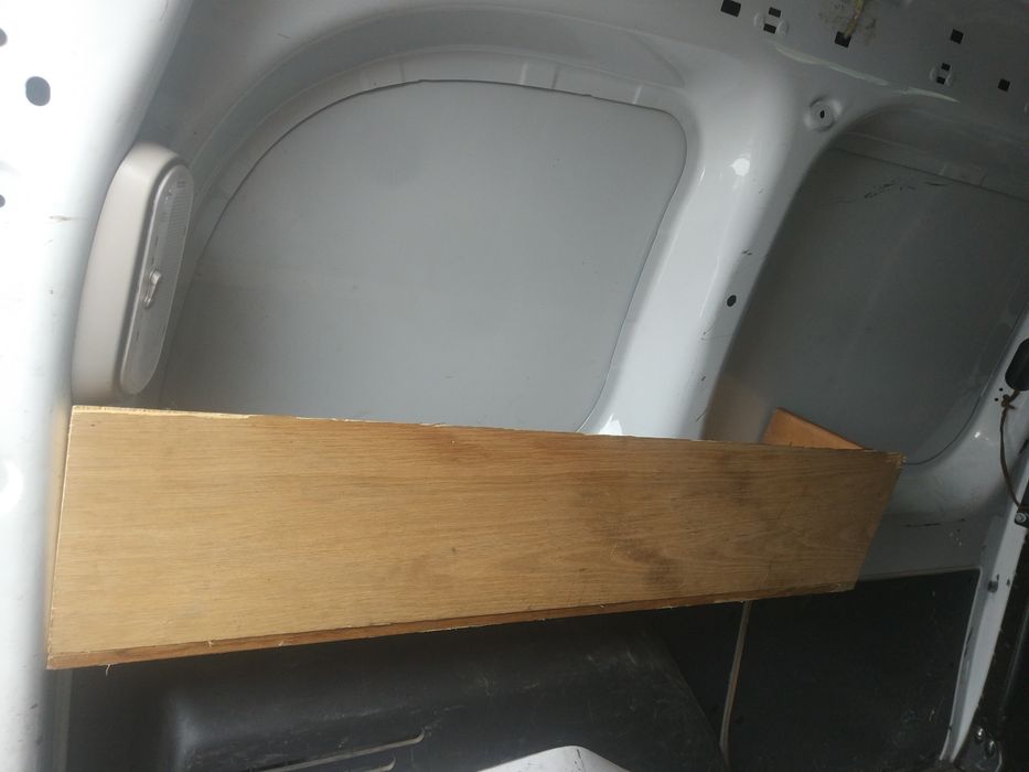 Prateleiras para kangoo 15-21