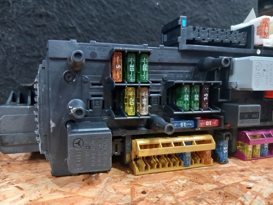 Caixa de fusíveis Mercedes Classe E W212