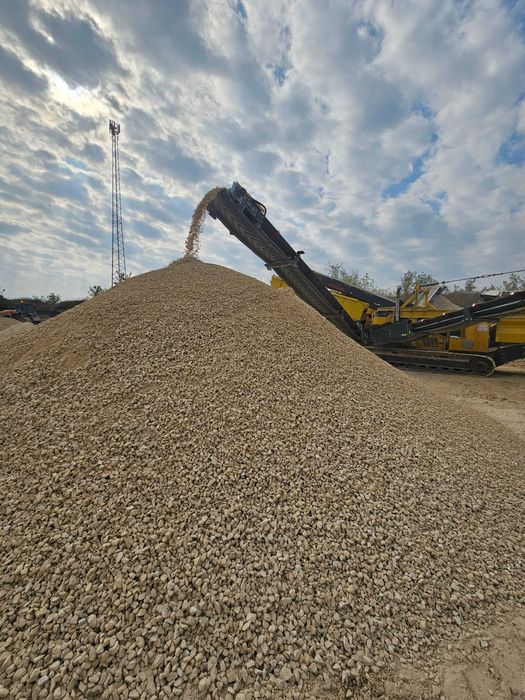 Kruszywo kieleckie kolor kremowy kliniec z dostawą od 1 ton do 27 ton