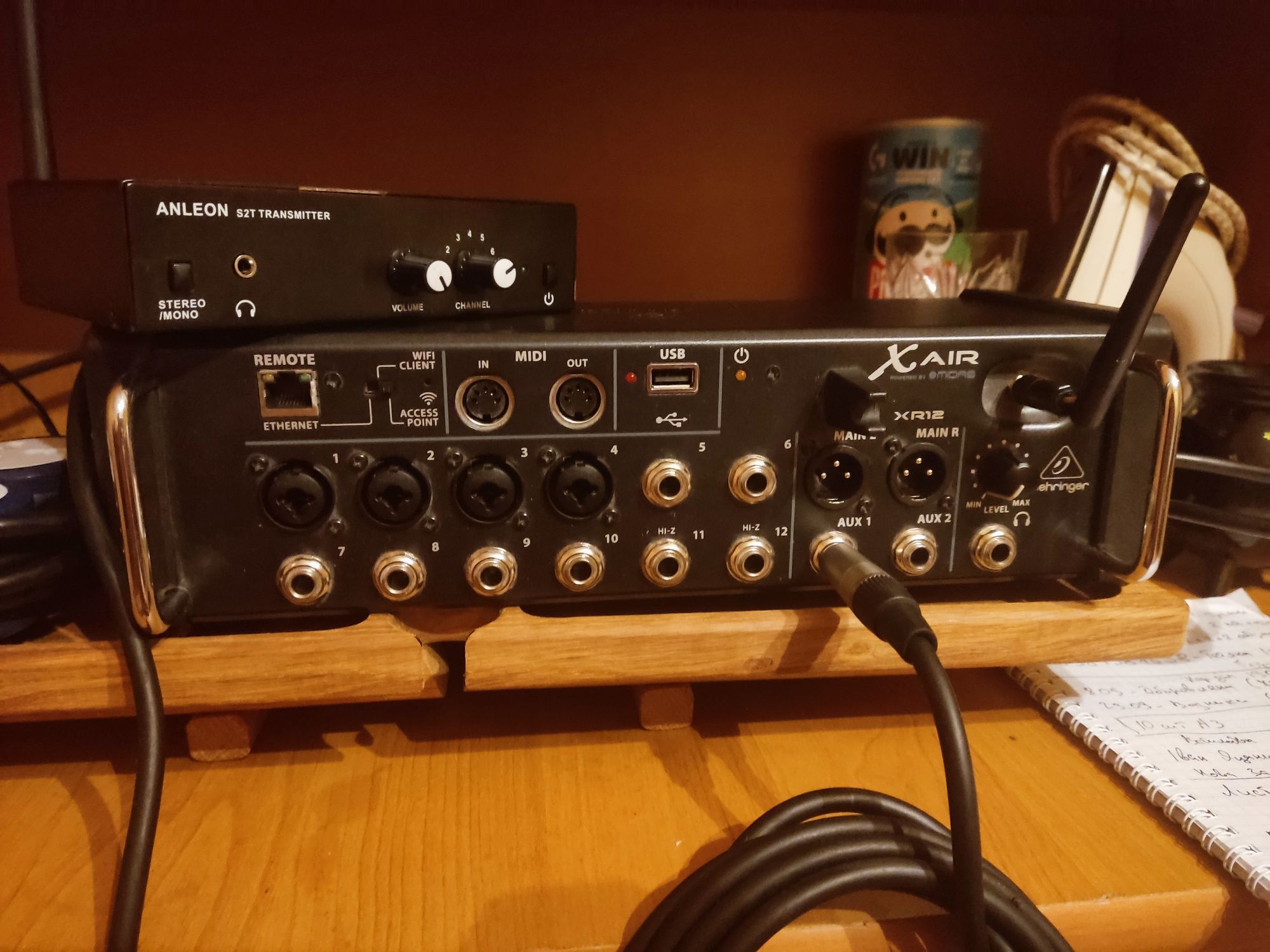 Продається мікшерний пульт Behringer xr12