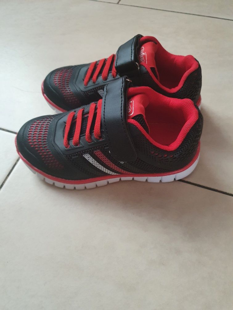 Adidaski buty sportowe Befado r 27