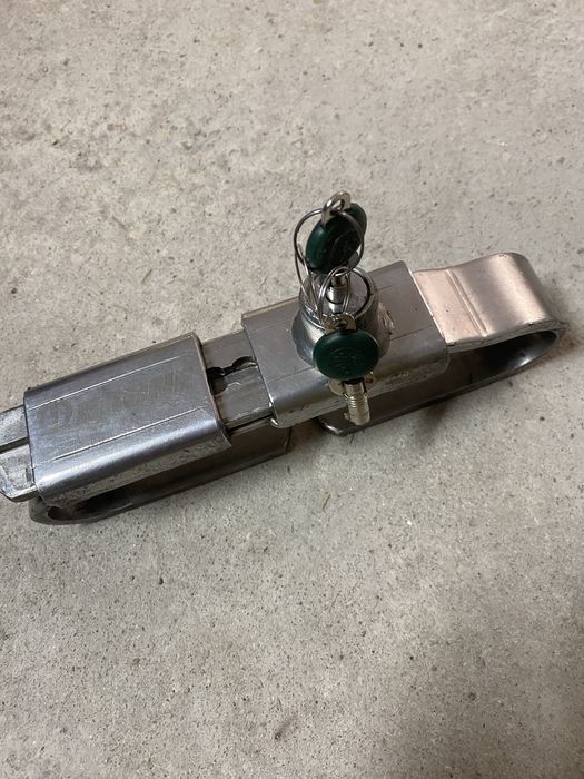 Tranca para caminao
