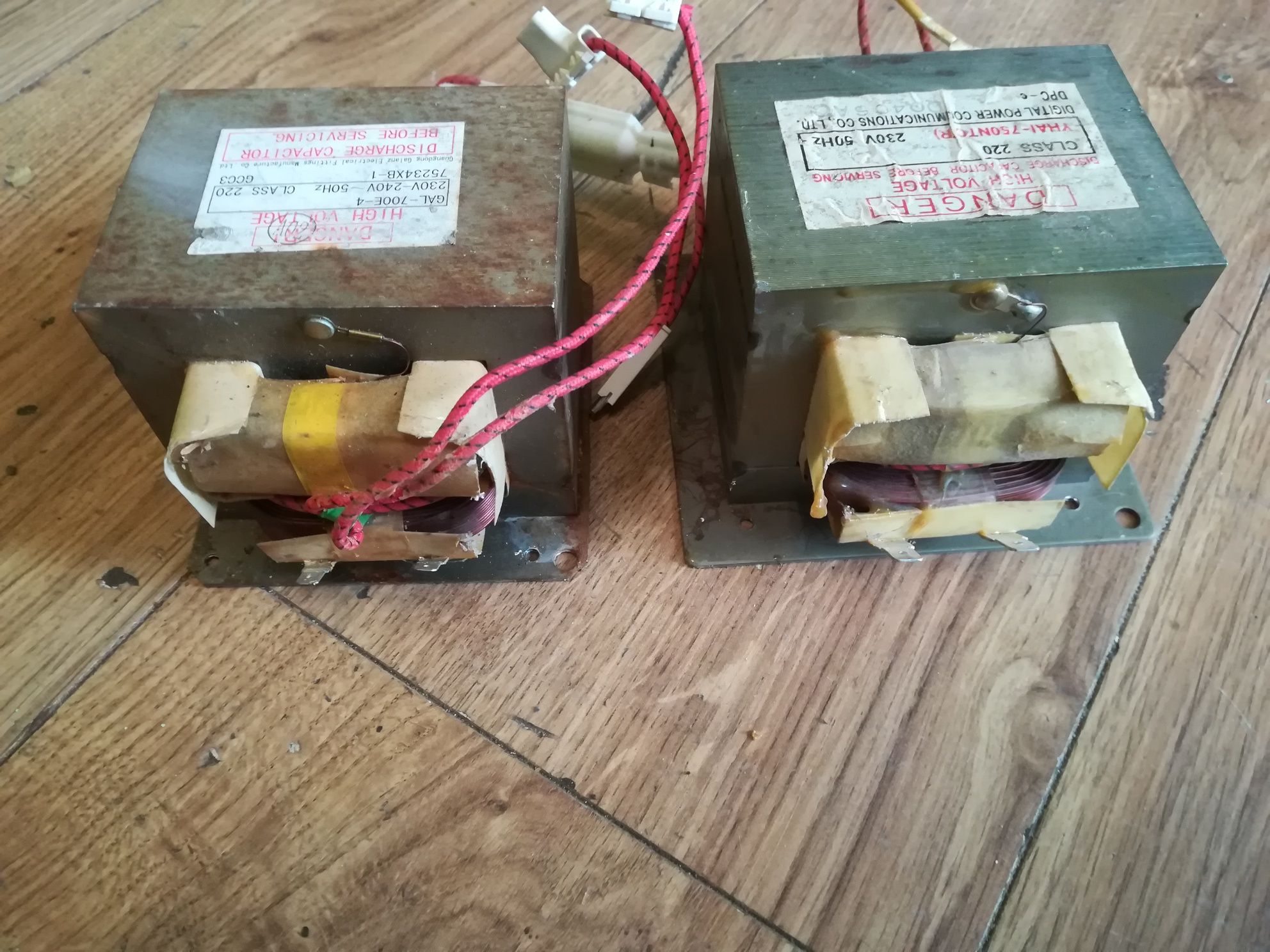 Transformatoy z mikrofalówki 3szt