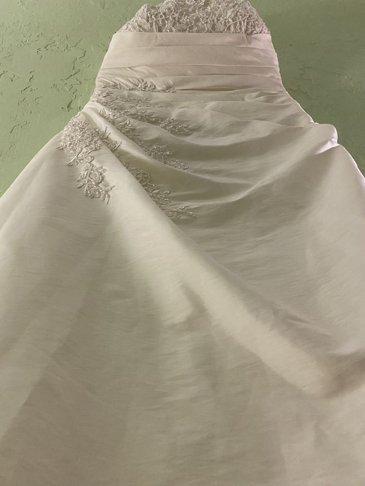 Ellizabeth Passion весільна сукня