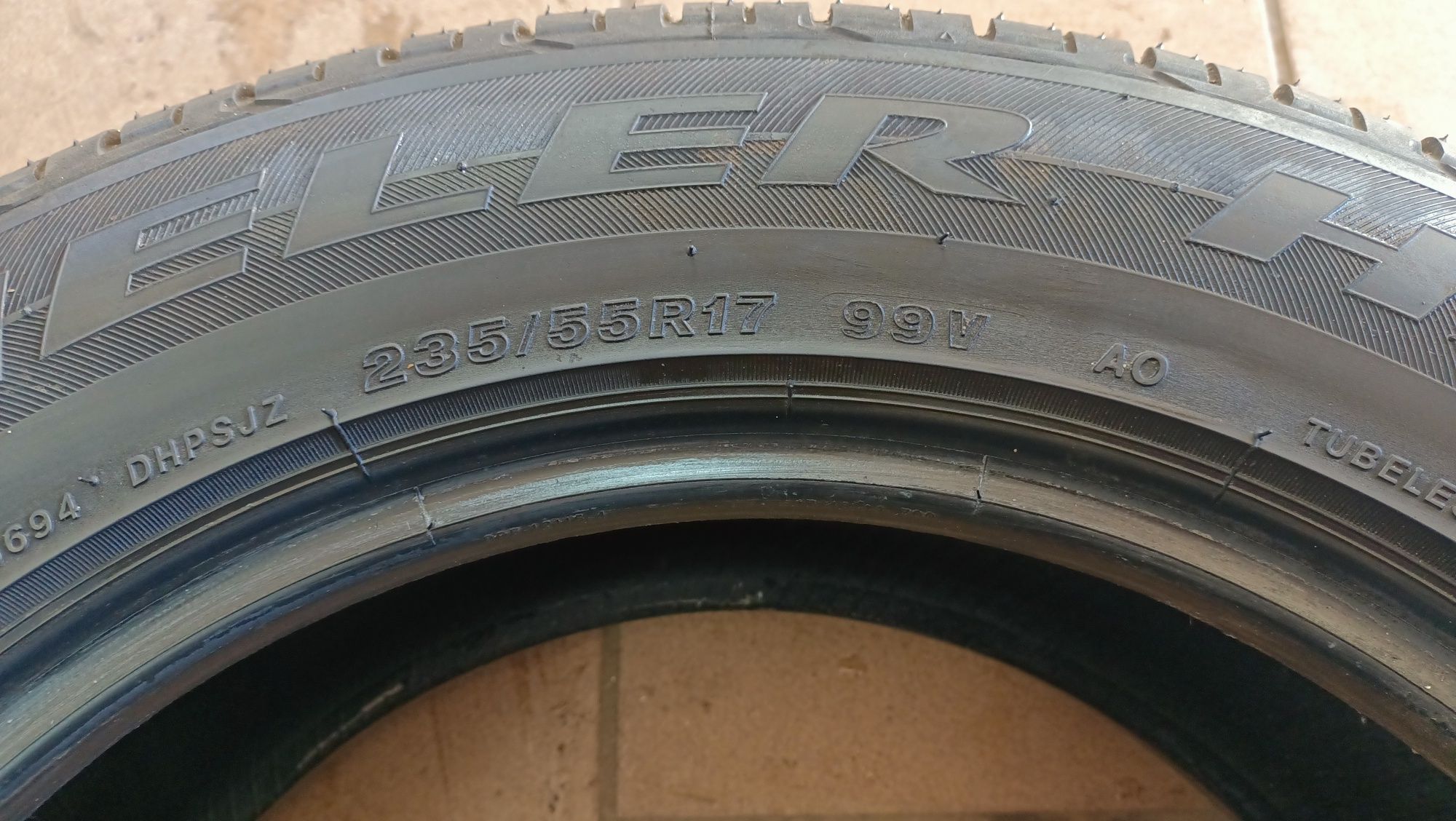 Opony letnie 235/55R17