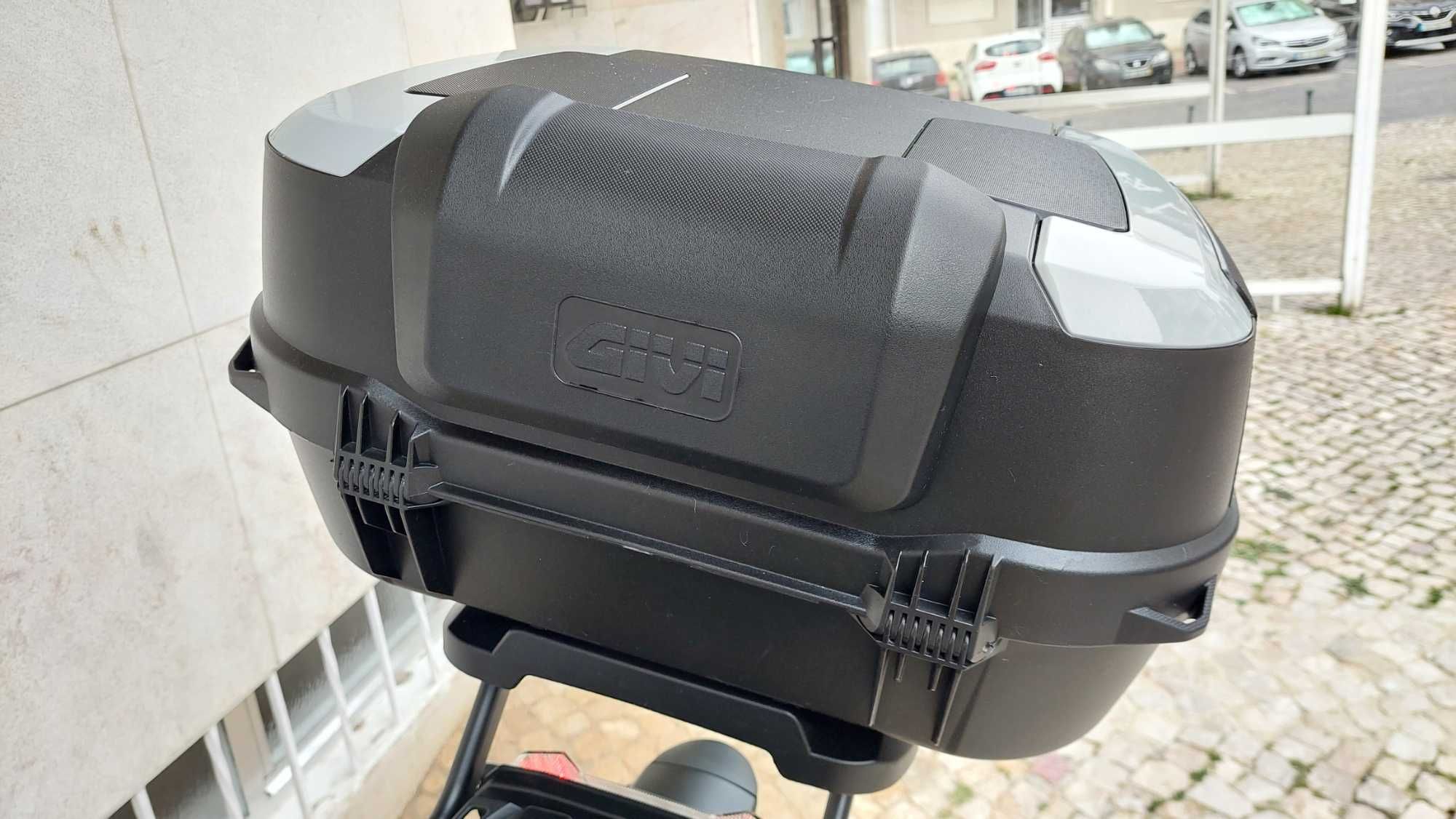 Tracer 700 ano 2024 cor preto 55 kw Imaculada