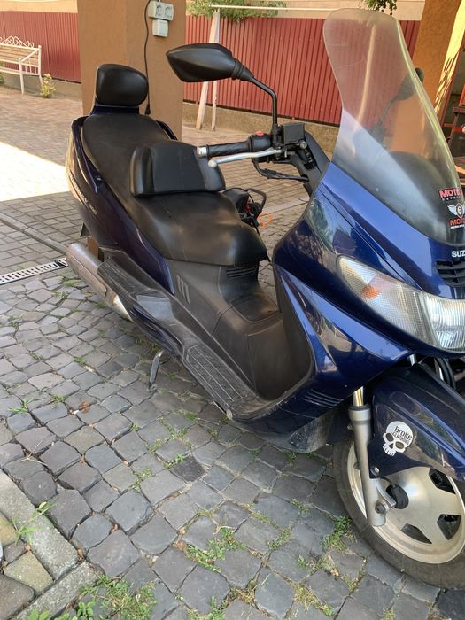 Сузукі-бургман 400