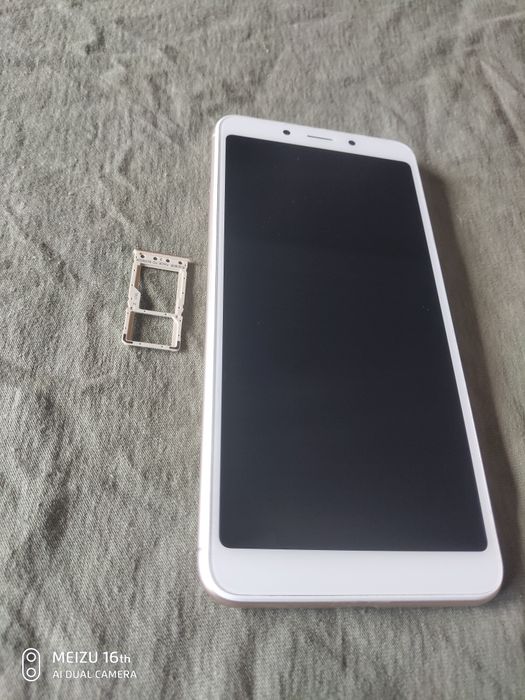 Xiaomi redmi 6A Tenaa в оригинале не битый и без коцок