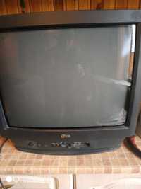 Продам телевізор на ремонт або запчастини