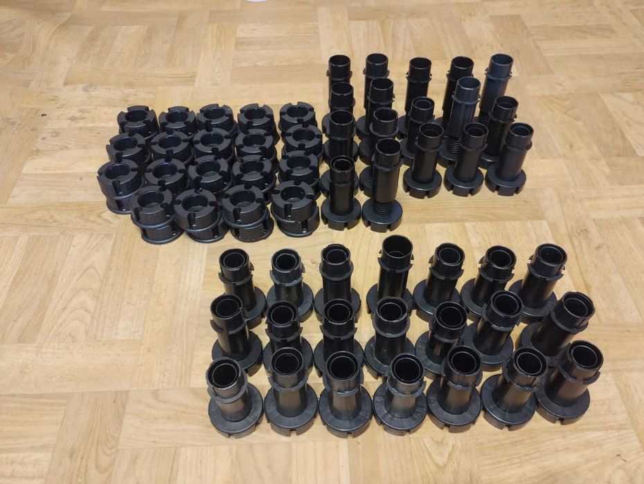 Noga regulowana do szafek 80-120 mm czarna 38 sztuk