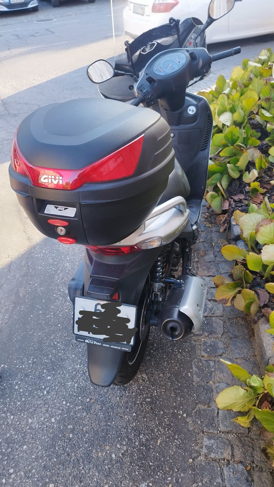 Moto Suzuki sixteen 125