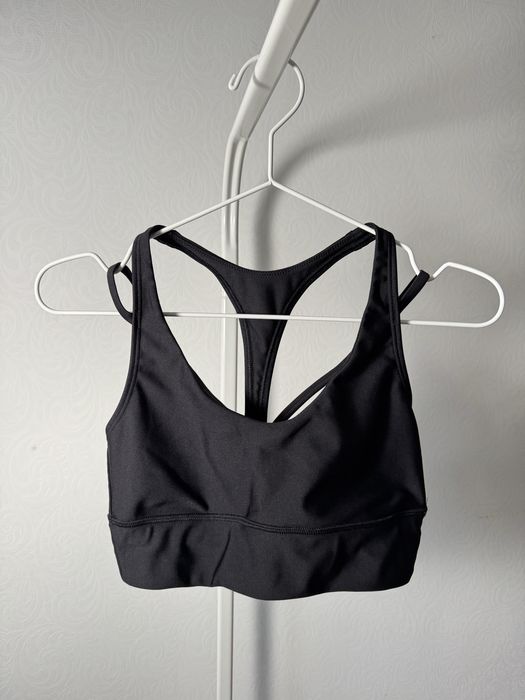 Топ спортивний Underarmour розмір  S